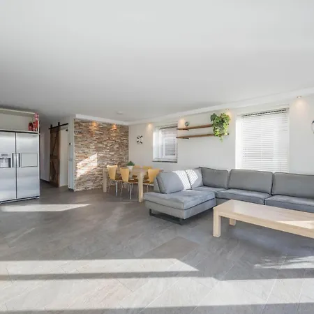 Meerzicht 71 - Perfectly Suited For 6 Persons * Uitgeest